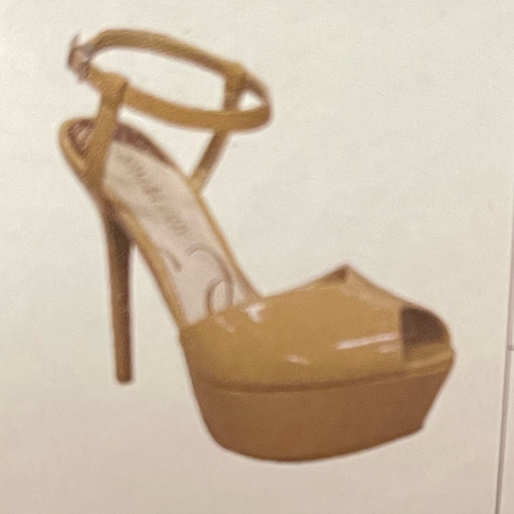 Sam Libby Margot Tan heels!
